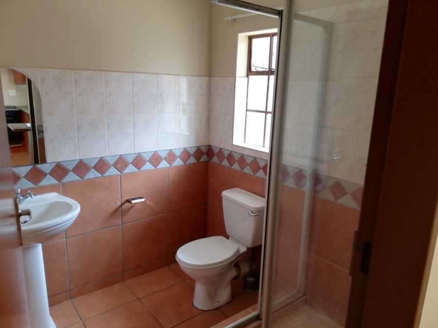 To Let 2 Bedroom Property for Rent in Die Bult North West